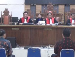 Suap PMB Unila, Eks Warek 1 dan Ketua Senat Unila Vonis 54 Bulan