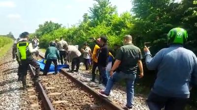 PNS Di Kotabumi Tewas Disambar Kereta Api