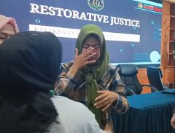 Pembeli Handphone Curian Dibebaskan Kejari Lampung Utara