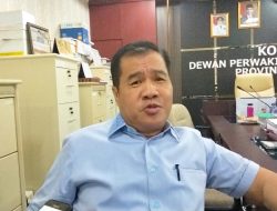 Parade Busana Adat, PDI Perjuangan Serentak Daftar Ke KPU