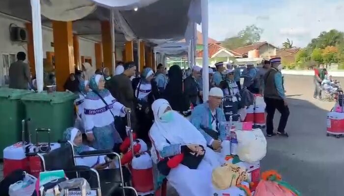 Tiba di Kampung Halaman, Jemaah Haji ‘Curhat’ Kelaparan di Muzdalifah