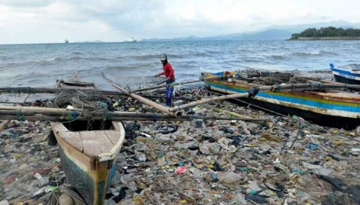 Data dan Fakta Lautan Sampah Pantai Sukaraja