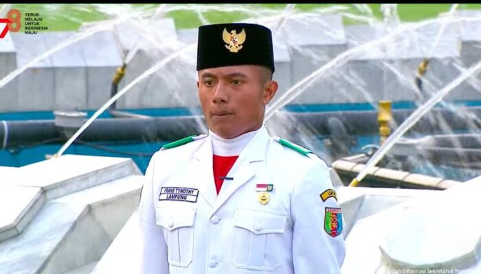 Frans Timothy Prawira Siallagan Siswa Asal Lampung Jadi Komandan Penurunan Bendera Pusaka