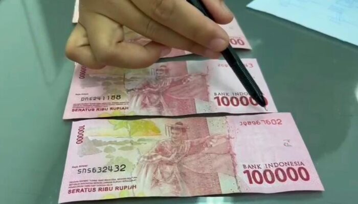 Warga Harus Waspada, Beredar Uang Palsu Rp100 Ribu Hasil Mutilasi