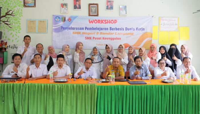 SMKN 8 Balam Gelar Workshop Penyelarasan Kurikulum Berbasis Dunia Kerja