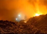 TPA Bakung Kebakaran, Dua Damkar dan Alat Berat Dikerahkan