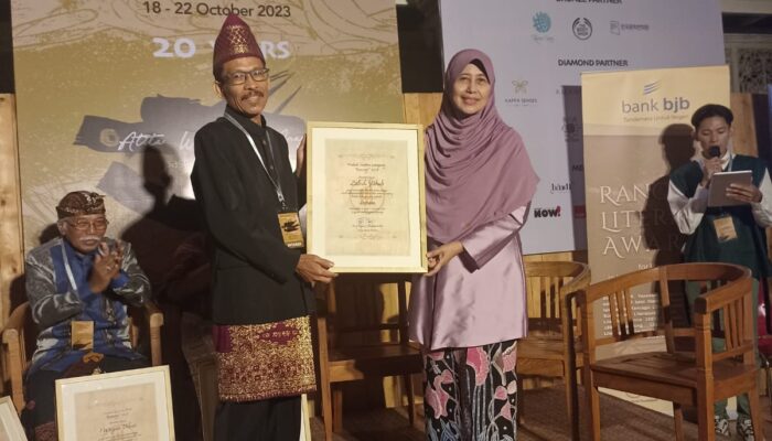 Sastrawan Lampung Zabidi Yakub Diundang ke Ubud Writers and Readers Festival 2023