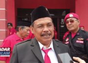 PDI P Lamteng Gelar Upacara   Lomba Makan Kerupuk