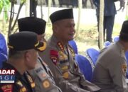 Kapolri Beri Beasiswa Anak Dua Anggota Polisi