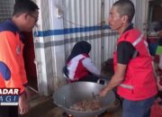 Dapur Umum Diserbu Korban Banjir