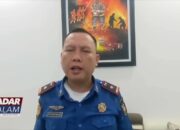 BANDARLAMPUNG : Kebakaran Landa Toko Kosmetika 6 Petugas Damkar Berjibaku Lawan Api