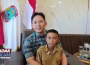 Kisah Siswa SD Pemanjat Tiang Bendera Bupati Lamsel Beri Beasiswa Agar Raihan Bisa Jadi Polisi