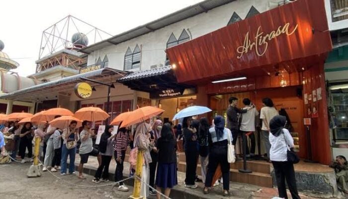 Terjebak FOMO, Rela Habiskan Waktu demi Tempat yang Viral