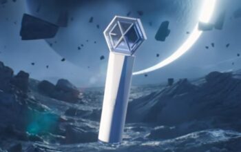 SM Entertainment Rilis FanSignal Lip Balm EXO Berbentuk Miniatur Lightstick
