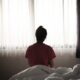 Suka Menyendiri? Kenali Perbedaan Me Time yang Sehat dan Isolasi Diri