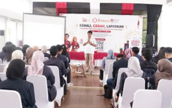 Mahasiswa Darmajaya Belajar Kelola Keuangan di OJK Lampung, Bekal Hadapi Dunia Finansial
