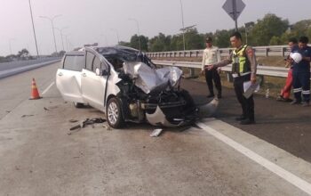 Diduga Mengantuk, Pengemudi Ertiga Meninggal Dunia Usai Tabrak Belakang Truk Tronton di Tol Lampung KM 39